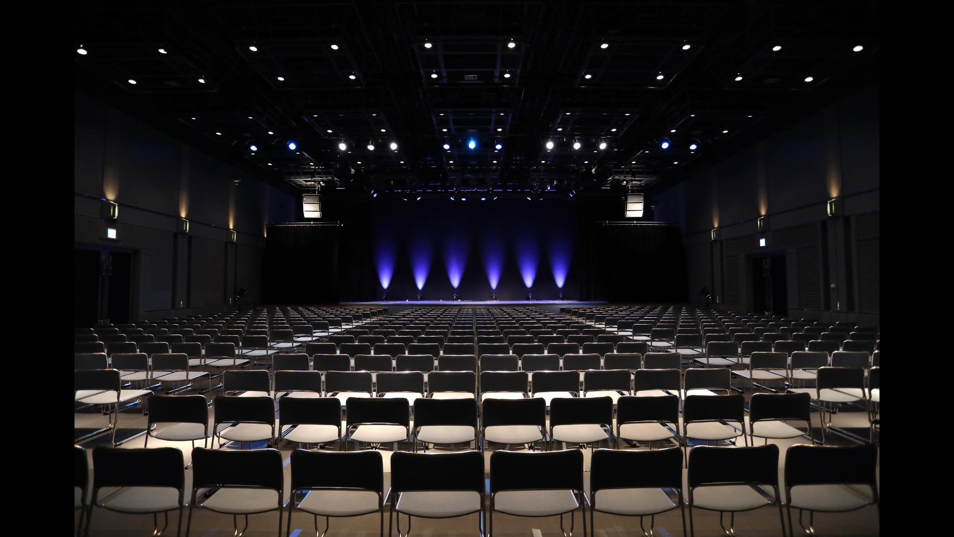 ポール・ランド 横浜ランドマークホール ｜ イベント会場検索サイト ｜ VENUE LINK