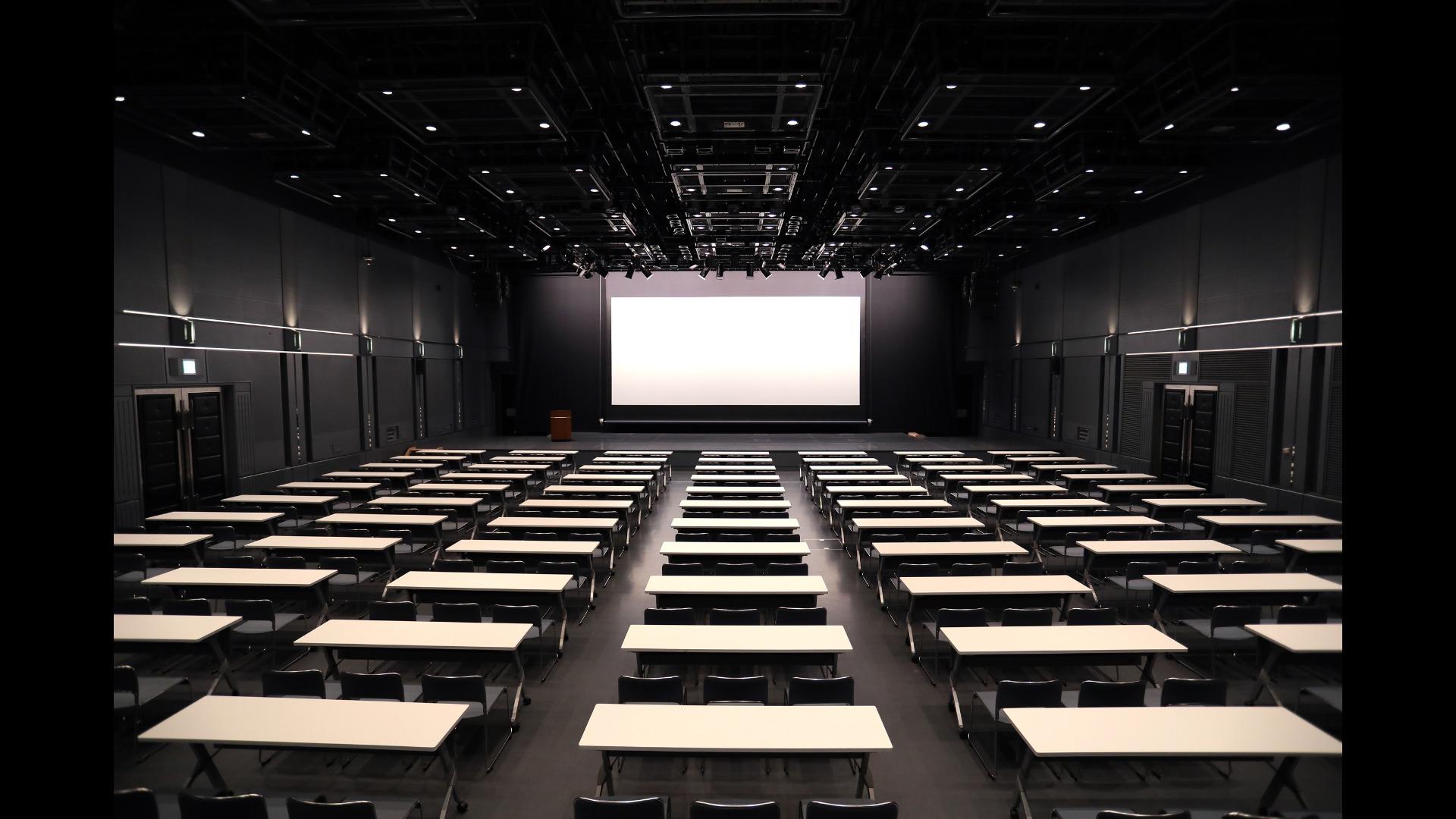 ポール・ランド 横浜ランドマークホール ｜ イベント会場検索サイト ｜ VENUE LINK