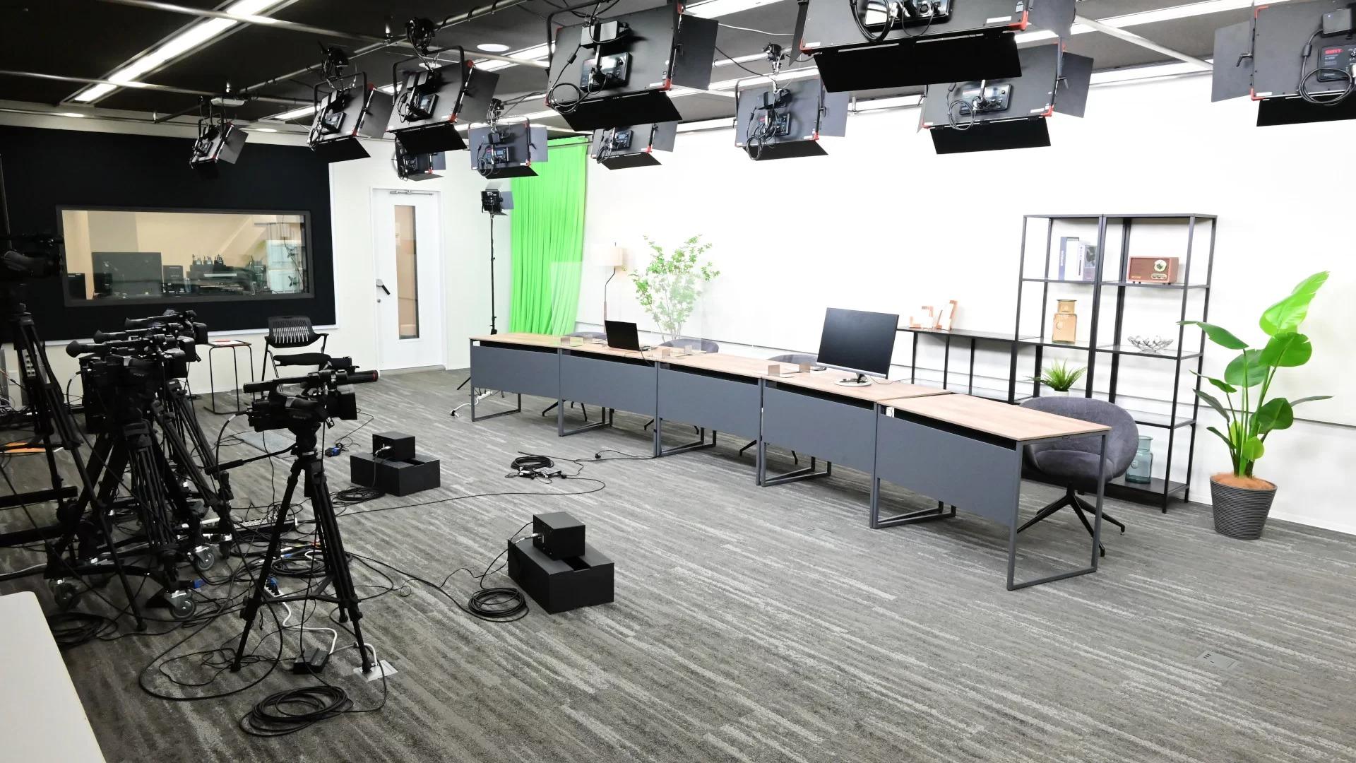 本格的な超豪華セット❣プロ級のスタジオ撮影をご自宅で