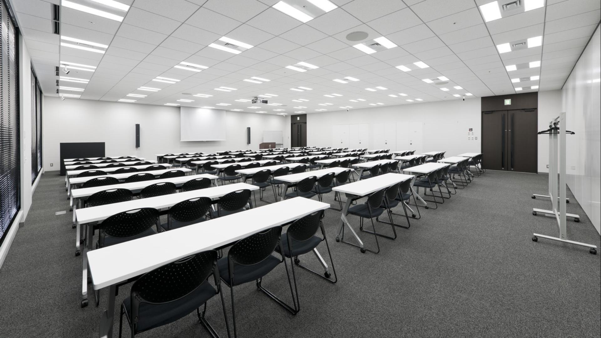 ポール・ランド 横浜ランドマークホール ｜ イベント会場検索サイト ｜ VENUE LINK