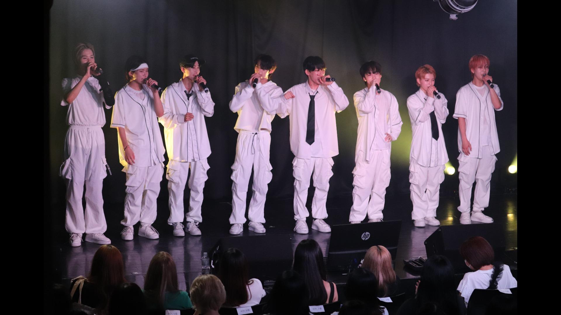 ◆発表会、イベント、司会、演奏会、撮影会、パーティー◆高級黒+バックスピンドルロングドレス◆9号M 美品◇発表会&frasl;演奏会&frasl;司会&frasl;パーティ&frasl;舞台&frasl;撮影◇ケミカルレース◇ロング